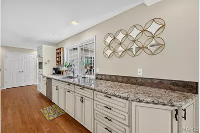 15571 Rose Gate Lane, Chesterfield, MO 63017 - Photo 24