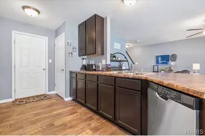 1809 Hyland Green Drive, O'Fallon, MO 63366 - Photo 8