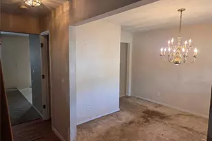 4516 Southridge Pines Dr, Saint Louis, MO 63128 - Photo 6