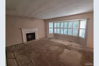 4516 Southridge Pines Drive, Saint Louis, MO 63128 - Photo 8