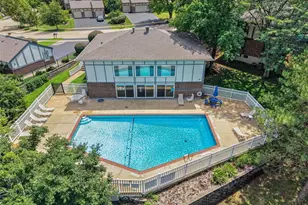 13152 Royal Pines Dr, Saint Louis, MO 63146 - Photo 38