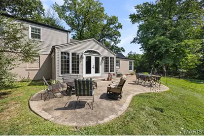 2 Middlebrook Lane, Creve Coeur, MO 63141 - Photo 28