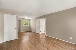 10350 Ross Cir, Saint Louis, MO 63137 - Photo 6
