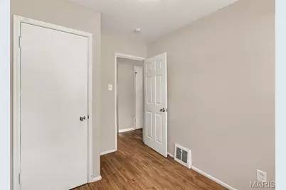 10350 Ross Circle, Saint Louis, MO 63137 - Photo 12