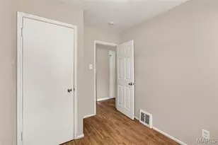 10350 Ross Cir, Saint Louis, MO 63137 - Photo 12