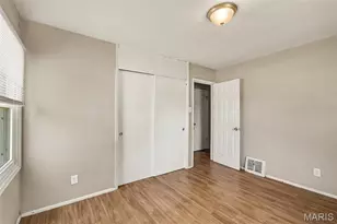 10350 Ross Cir, Saint Louis, MO 63137 - Photo 12