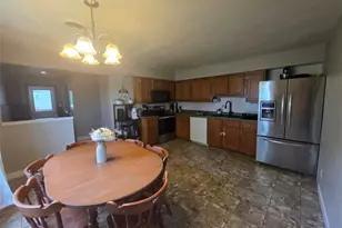 403 E 4th St, Montgomery, MO 63361 - Photo 6