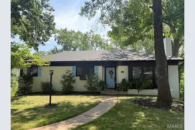 8704 W Kingsbury Avenue, Saint Louis, MO 63124 - Photo 1