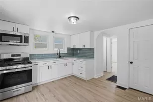 7721 W Ranken Ave, Richmond Heights, MO 63117 - Photo 2