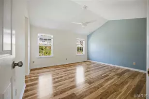 12137 Fahrpark Ln, Saint Louis, MO 63146 - Photo 14