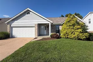 2744 Chapel View Dr, Florissant, MO 63031 - Photo 1