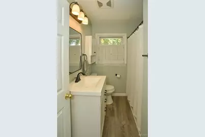 280 W Saint Anthony Lane, Florissant, MO 63031 - Photo 6