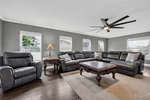 37 Majestic Lakes Ct, Moscow Mills, MO 63362 - Photo 8