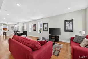 2617 Armand Pl, Saint Louis, MO 63104 - Photo 6