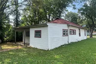 510 Hood St, Lebanon, MO 65536 - Photo 2