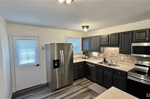 15 Chip Dr, O'Fallon, MO 63366 - Photo 4