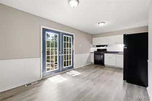 1160 Howdershell Rd, Saint Louis, MO 63031 - Photo 4