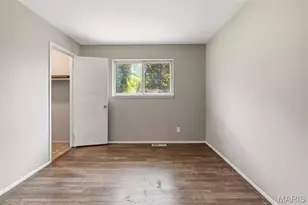 1160 Howdershell Rd, Saint Louis, MO 63031 - Photo 12