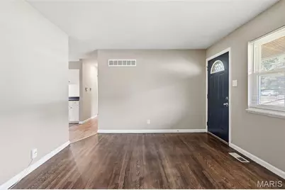 1160 Howdershell Road, Saint Louis, MO 63031 - Photo 2
