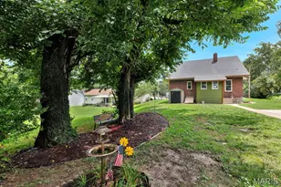 915 N Kingshighway St, Saint Charles, MO 63301 - Photo 28