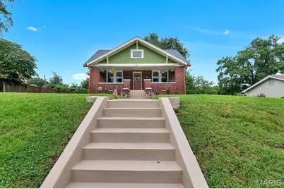 915 N Kingshighway Street, Saint Charles, MO 63301 - Photo 2