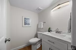 1005 Nobleman Dr, Creve Coeur, MO 63146 - Photo 20