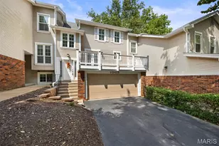 1005 Nobleman Dr, Creve Coeur, MO 63146 - Photo 1