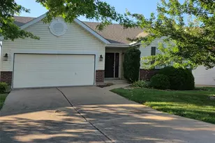 429 Briarchase Pl, Lake Saint Louis, MO 63367 - Photo 1