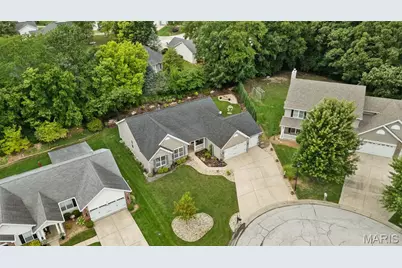 731 Autumnwood Forest Drive, Lake Saint Louis, MO 63367 - Photo 4