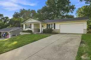 17 Oak Hill Ln, Saint Peters, MO 63376 - Photo 2