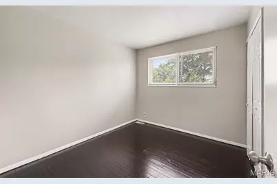 1530 Loveland Drive, Florissant, MO 63031 - Photo 8