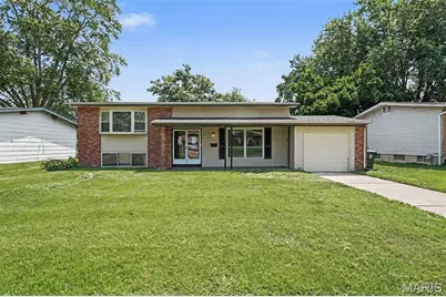 1530 Loveland Drive, Florissant, MO 63031 - Photo 1