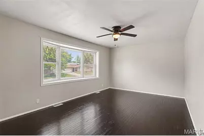 1530 Loveland Drive, Florissant, MO 63031 - Photo 2