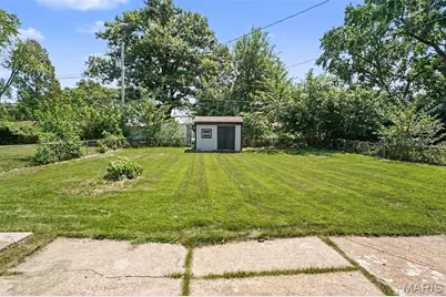 1530 Loveland Drive, Florissant, MO 63031 - Photo 16