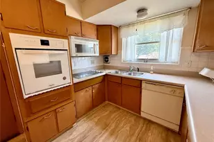 317 Earlsfield Ln, Saint Louis, MO 63125 - Photo 18