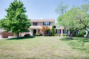 327 Royal Village Dr, Manchester, MO 63011 - Photo 1