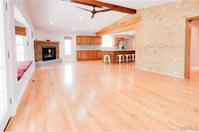 327 Royal Village Drive, Manchester, MO 63011 - Photo 10