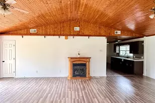 2803 Hwy J, Bourbon, MO 65441 - Photo 12
