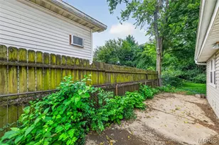7030 Canterbury Ave, Saint Louis, MO 63143 - Photo 26