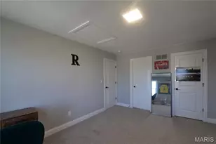17016 Lakeside Rdg, Chesterfield, MO 63005 - Photo 24