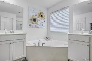 492 Pleasant Breeze Dr, Wentzville, MO 63385 - Photo 24