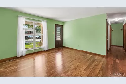5333 Victron Drive, Saint Louis, MO 63129 - Photo 4