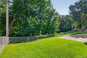2229 La Cuesta Dr, Florissant, MO 63031 - Photo 50
