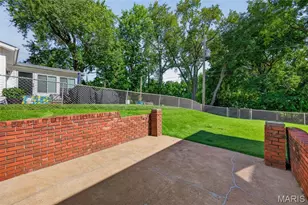 2229 La Cuesta Dr, Florissant, MO 63031 - Photo 48