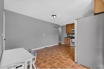 1540 Leisure Drive, Florissant, MO 63031 - Photo 14