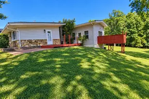 812 Pralle Ln, Saint Charles, MO 63303 - Photo 2
