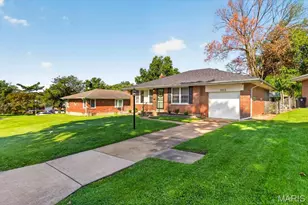 1813 Diane Dr, Unincorporated, MO 63125 - Photo 2