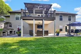 132 Miranda Ct, Wentzville, MO 63385 - Photo 2