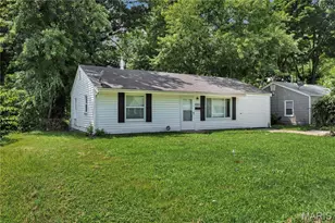 9713 Dennis Dr, Saint Louis, MO 63136 - Photo 2