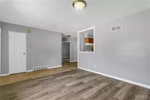 9713 Dennis Dr, Saint Louis, MO 63136 - Photo 6
